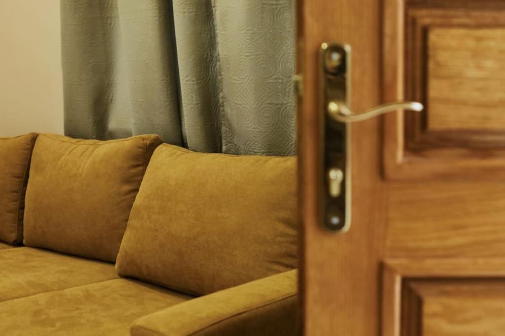 Grandpa House App.1 Apartment Тирана Екстериор снимка